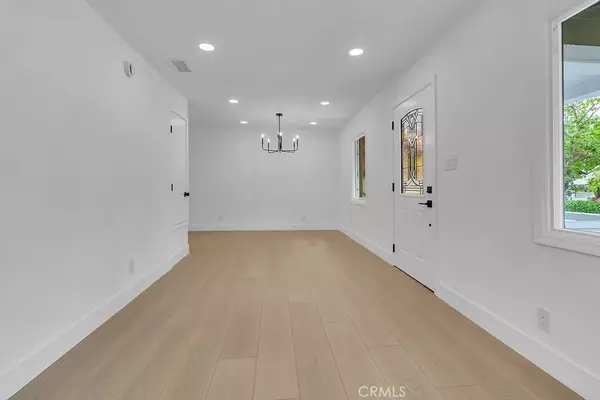 Los Angeles, CA 90042,409 N Avenue 54