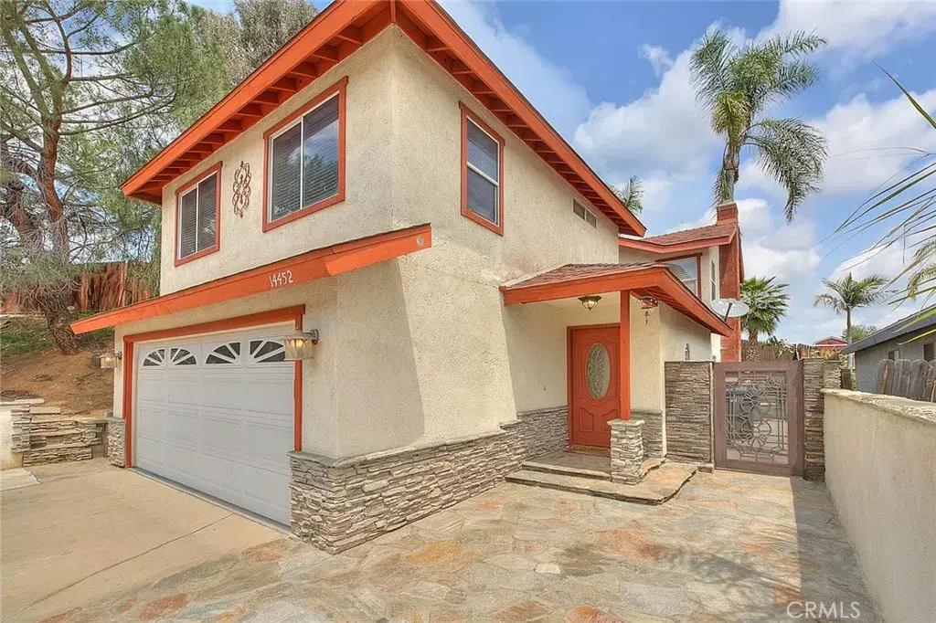 Riverside, CA 92503,14452 Harvey Lane