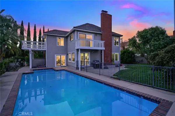 Yorba Linda, CA 92886,20640 SMOKETREE Avenue