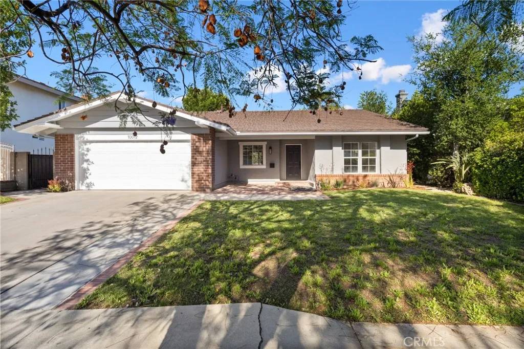 10012 Glade Avenue, Chatsworth, CA 91311