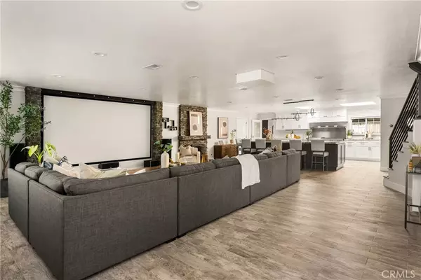 Huntington Beach, CA 92646,20402 Seven Seas Lane