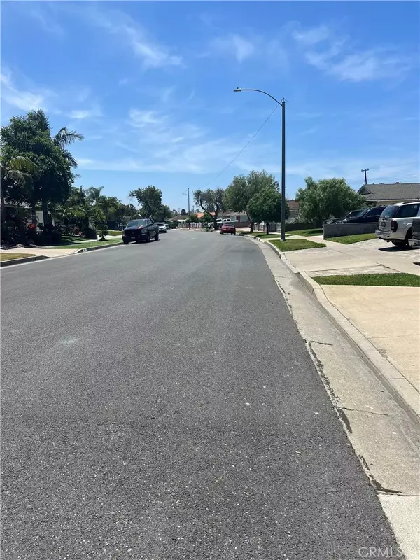 Santa Ana, CA 92704,2306 S Rene Drive