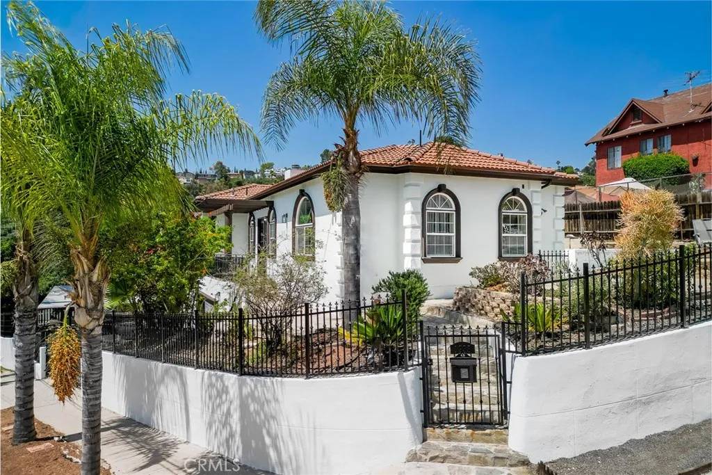1935 Wollam Street, Los Angeles, CA 90065