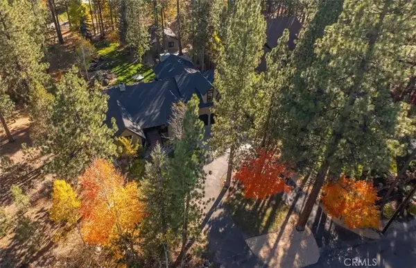 Big Bear Lake, CA 92315,1138 Johnny Way