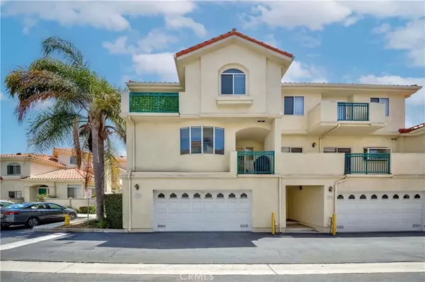 Torrance, CA 90503,4489 Spencer Street #224