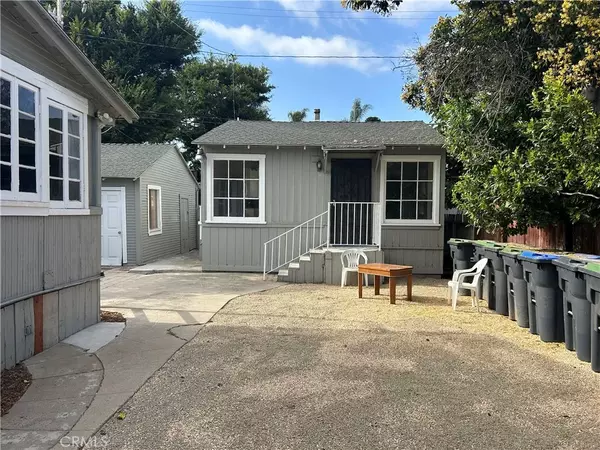 Santa Ana, CA 92706,121 W 18th Street