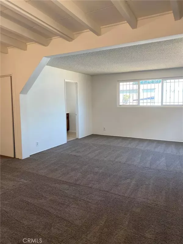 Compton, CA 90220,1713 W 165th Street