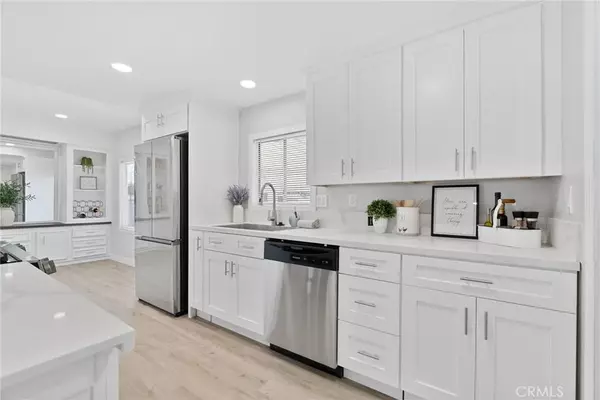 Montclair, CA 91763,11250 Ramona #216