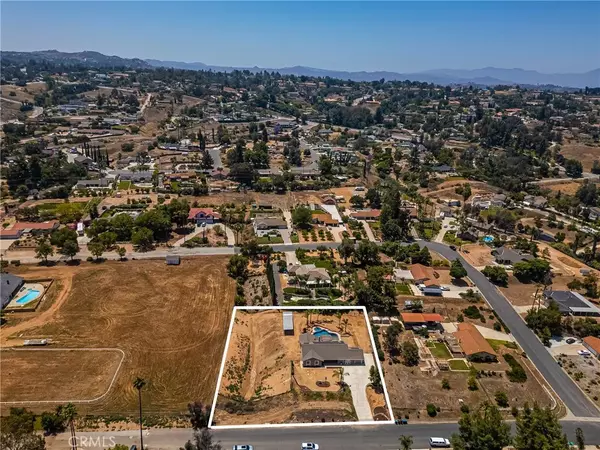 Riverside, CA 92506,16481 Valle Vista Way