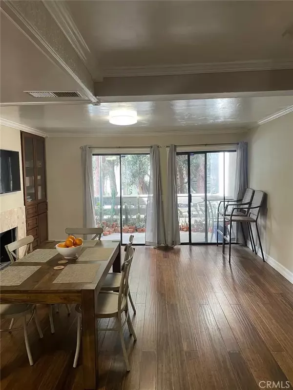 Costa Mesa, CA 92627,404 Brighton Springs