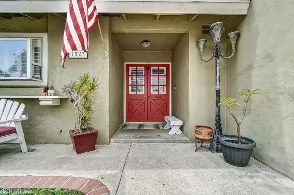 Wilmington, CA 90744,1523 Lynton Avenue