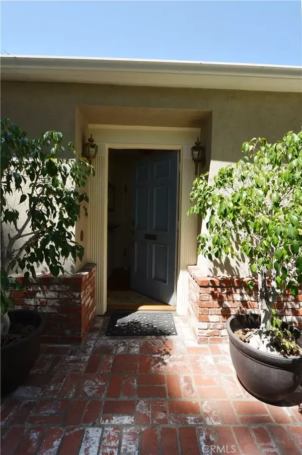 Whittier, CA 90601,11514 Beverly Boulevard