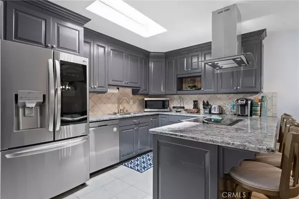 Aliso Viejo, CA 92656,23516 Los Grandes Street