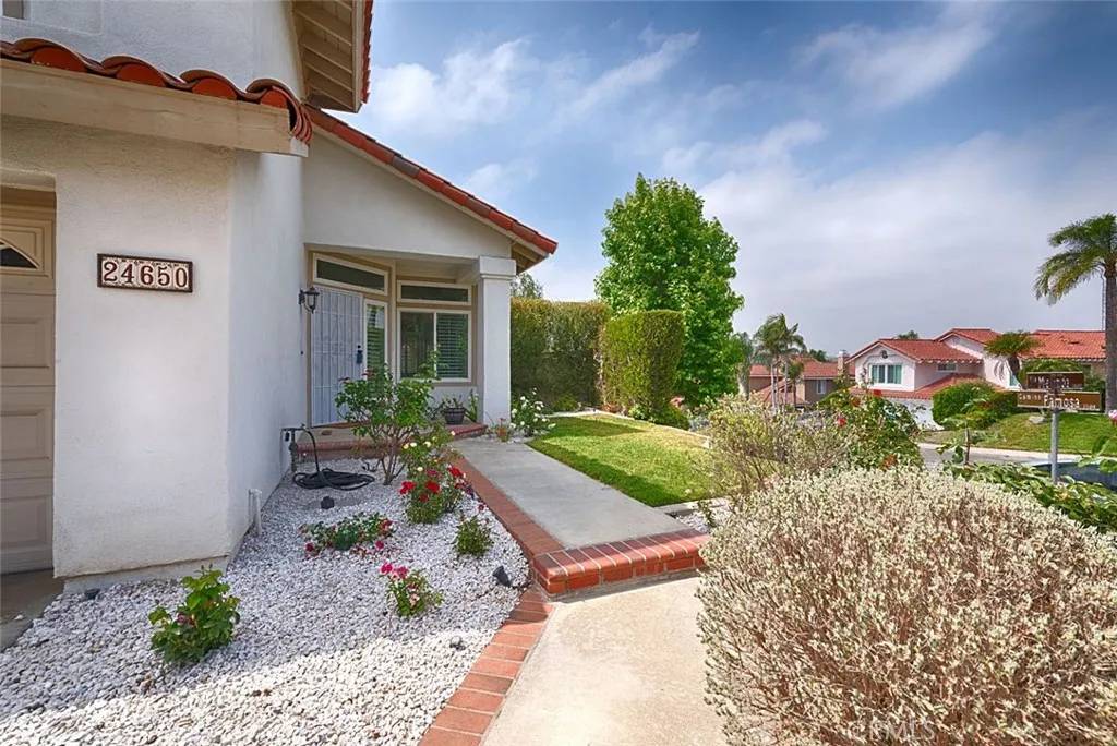 Yorba Linda, CA 92887,24650 Via Melinda