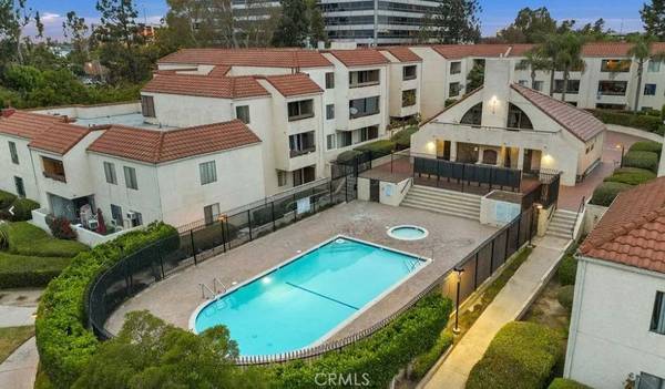 Santa Ana, CA 92701,600 W 3rd Street Street ##A317