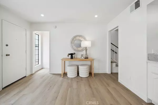 Van Nuys, CA 91401,6101 Fulton Avenue #8