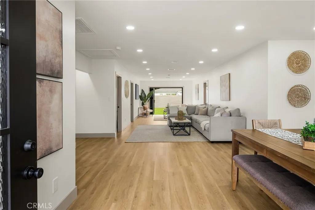 5161 E 27th Street, Long Beach, CA 90815