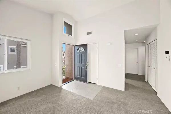 Irvine, CA 92614,549 Springbrook North