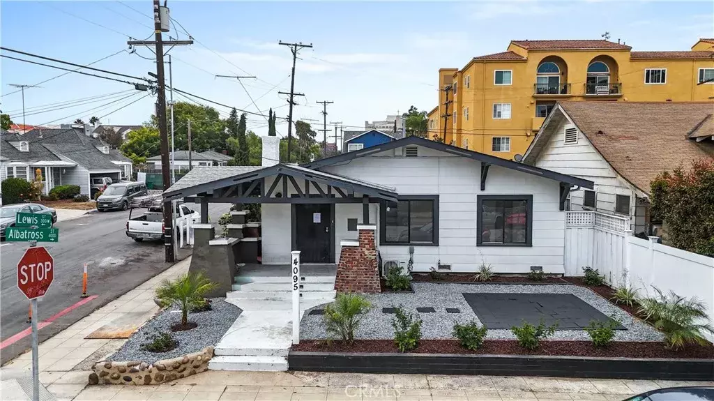 San Diego, CA 92103,4095 Albatross Street