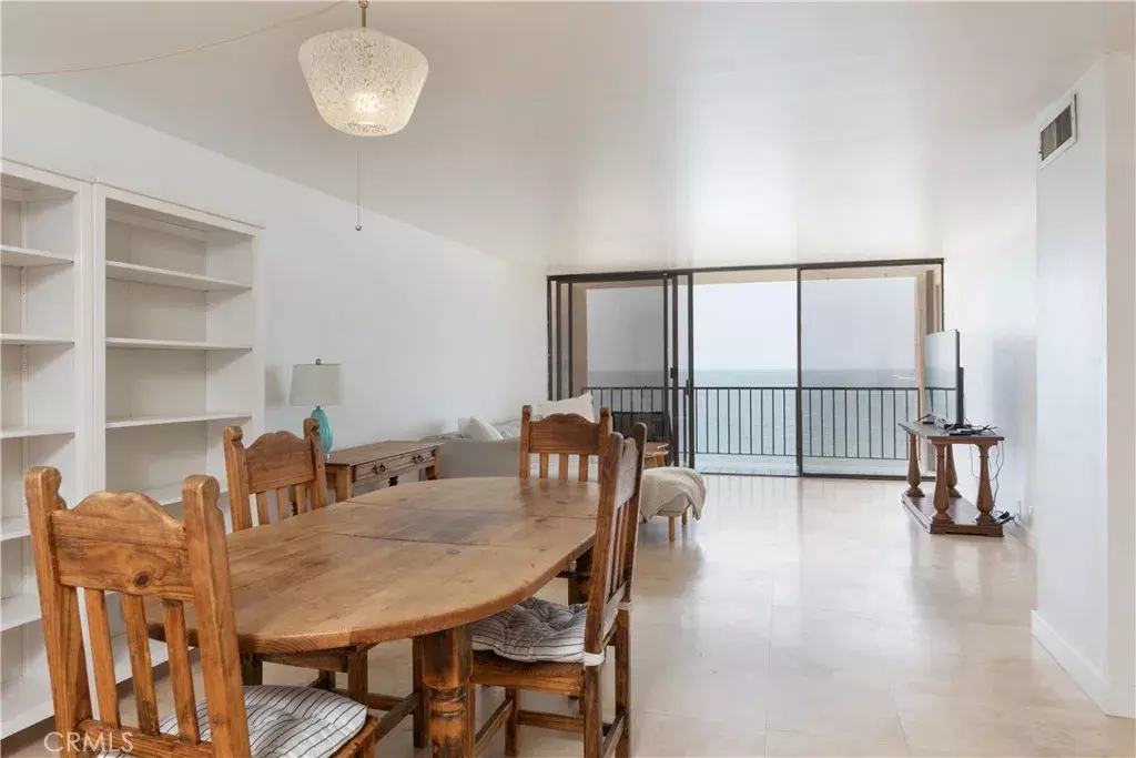 Long Beach, CA 90802,1750 E Ocean Boulevard #909