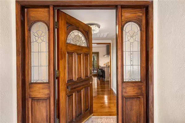 Orange, CA 92867,2902 E Trenton East