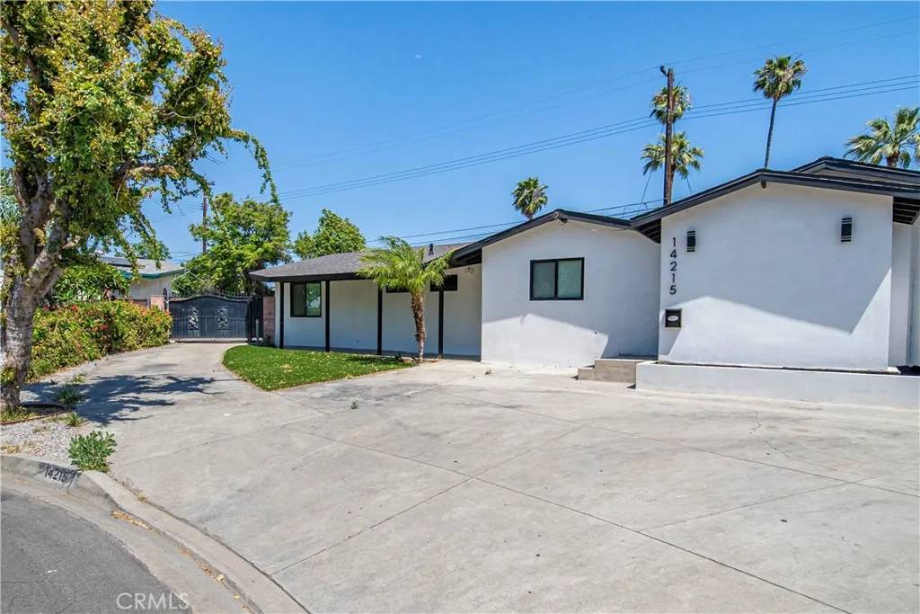 La Puente, CA 91746,14215 Ragus Street