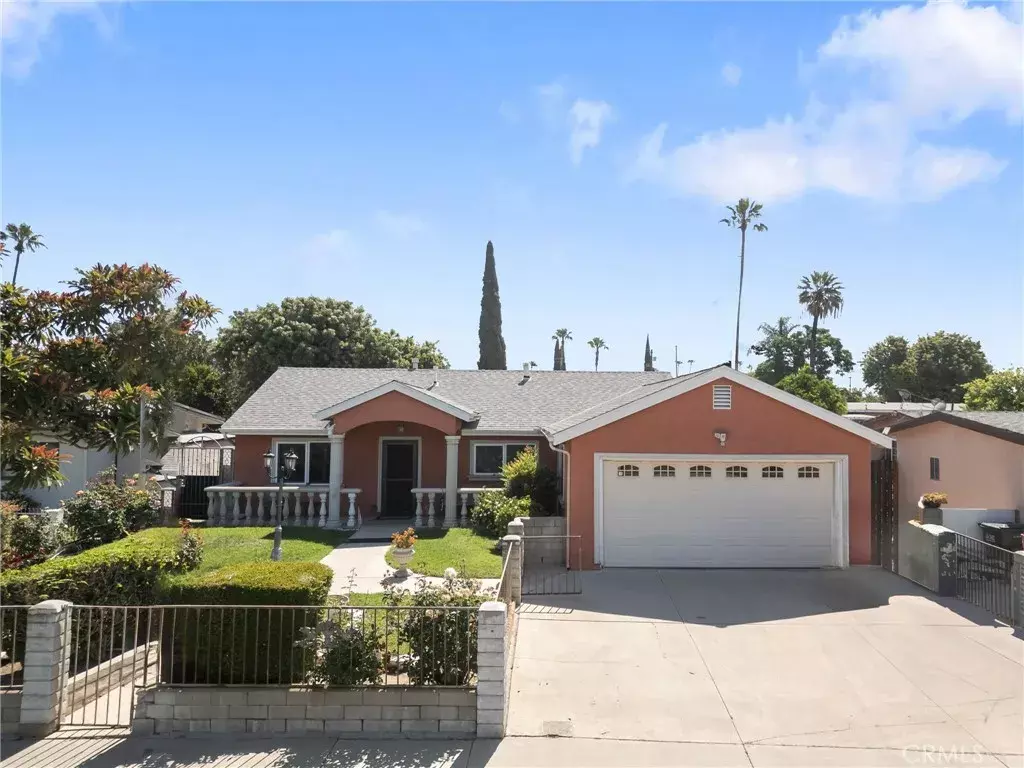 La Puente, CA 91744,414 Deepmead Avenue