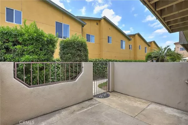 Stanton, CA 90680,7068 Cerritos Avenue #16