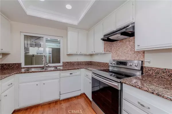 La Mirada, CA 90638,13602 La Jolla Circle #16-C