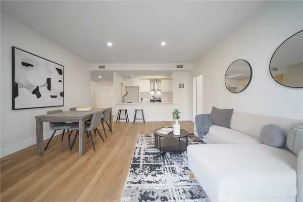 104 S Hayworth Avenue #204, Los Angeles, CA 90048
