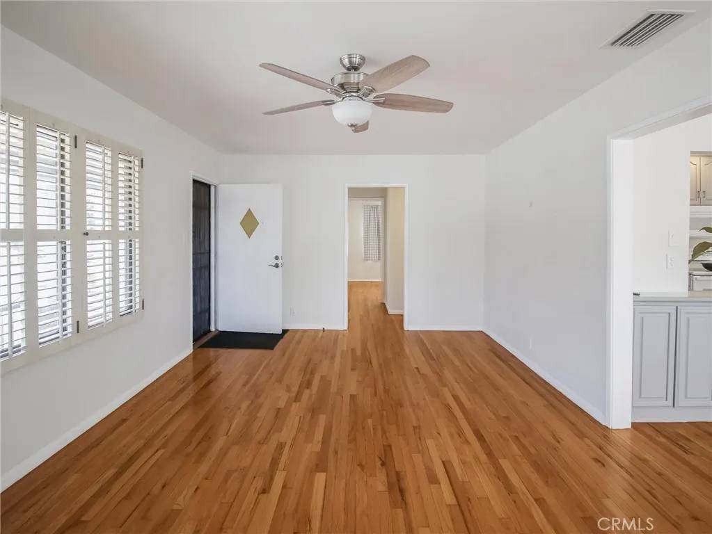 Lakewood, CA 90712,4944 Coke Avenue