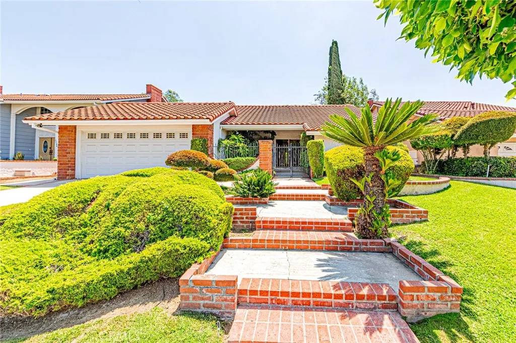 Fullerton, CA 92833,1736 Island Drive