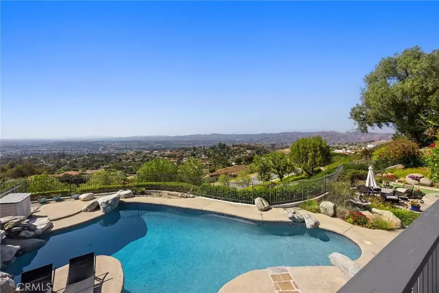 720 S Bunting Court, Anaheim Hills, CA 92808