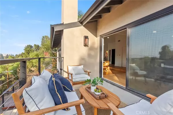 Woodland Hills, CA 91364,5166 Marmol Drive