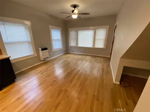 Long Beach, CA 90802,432 E 6th Street
