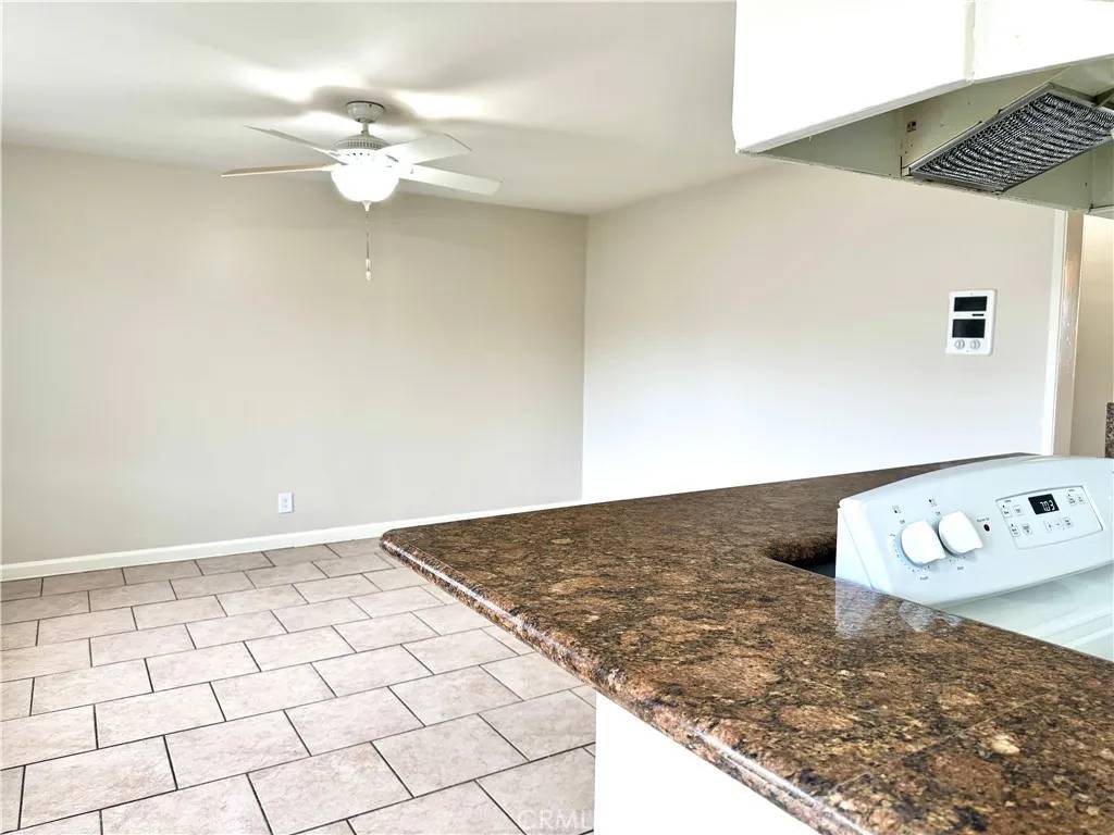 Long Beach, CA 90804,912 Gladys Avenue #6