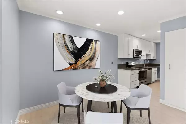 Huntington Beach, CA 92646,19860 Claremont Lane