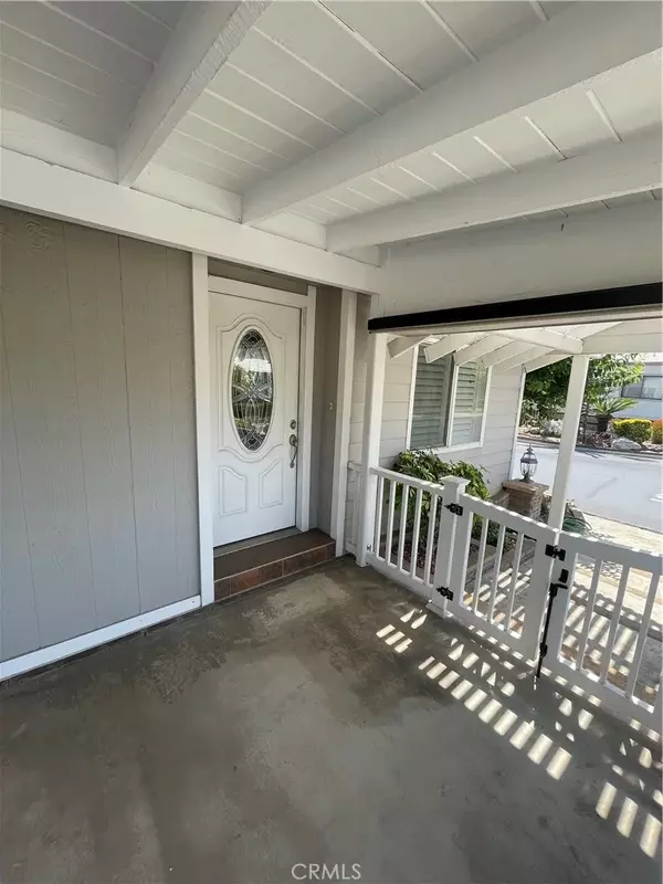 Brea, CA 92821,686 Wood Lake #8