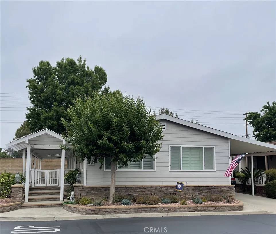 686 Wood Lake #8, Brea, CA 92821