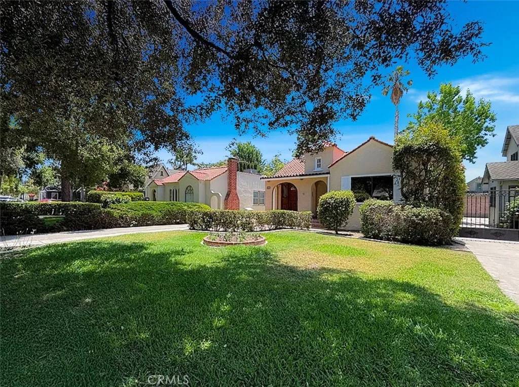 Santa Ana, CA 92706,520 W Santa Clara Avenue