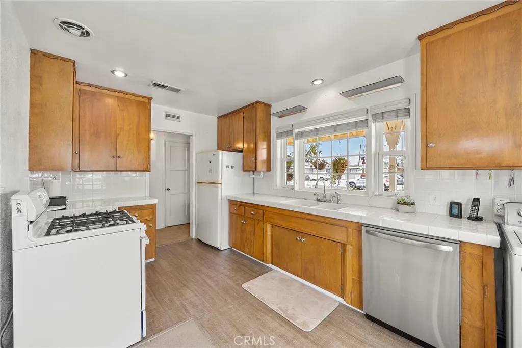 Garden Grove, CA 92844,13341 Galway St