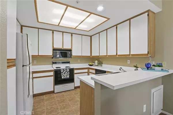 Tustin, CA 92782,259 Gallery Way