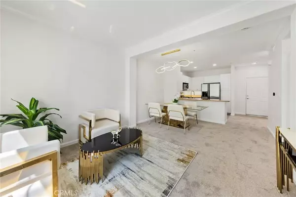 Irvine, CA 92612,3207 Watermarke Place