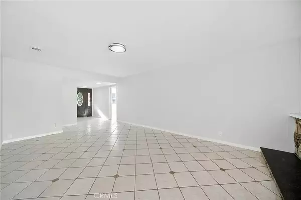 Panorama City, CA 91402,8215 Kester Avenue