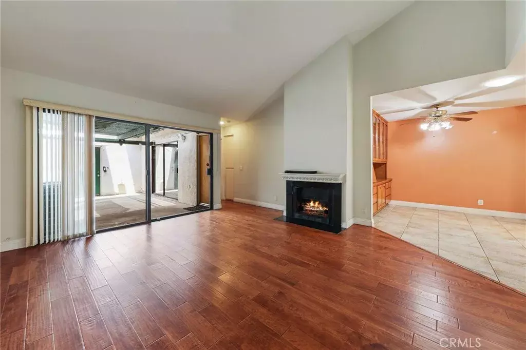 La Habra, CA 90631,976 E La Habra Boulevard #115