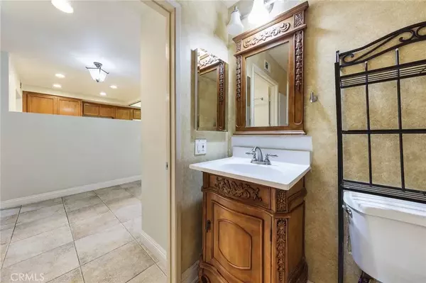 La Habra, CA 90631,976 E La Habra Boulevard #115