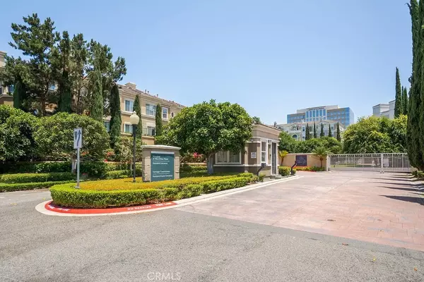 Santa Ana, CA 92707,3415 S Main Street #F