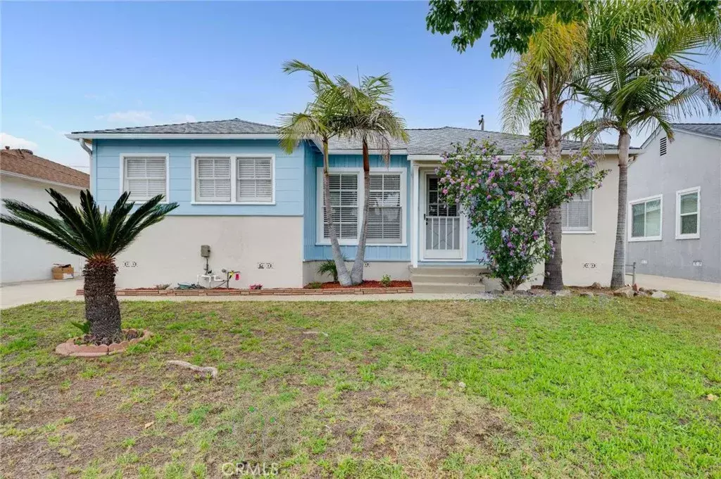 Lakewood, CA 90712,4719 Oliva Avenue