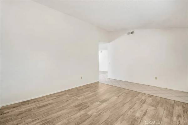 Ontario, CA 91764,1939 E 7th Street