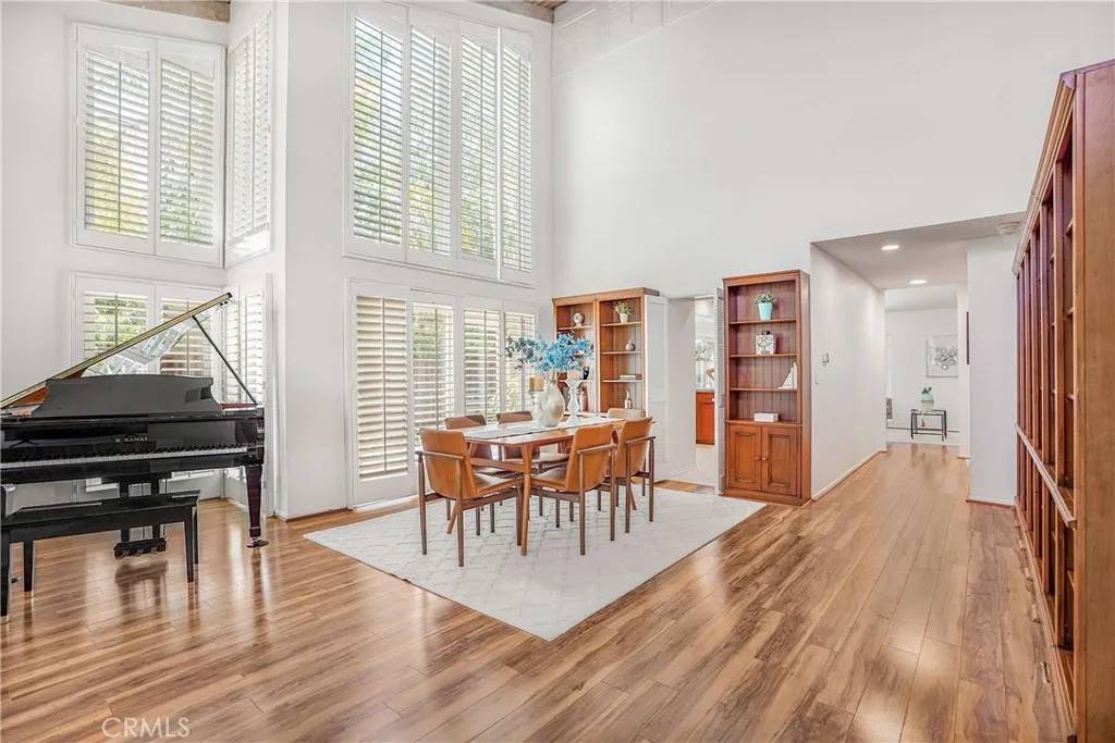 Irvine, CA 92612,5022 Tamarack Way
